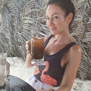 Meet your Posher, Lynette toots